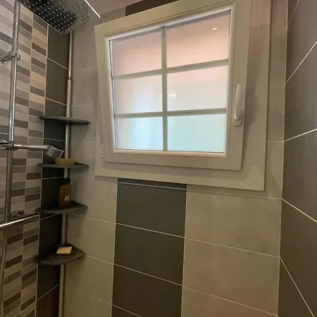 Apartment Familial Proche A Avec Balcon Et Animaux Acceptes - Fr-1-225-741 *